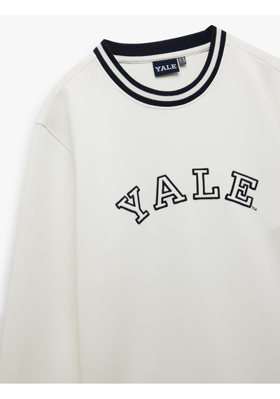Koton Uzun Kollu Çizgi Detaylı Bisiklet Yaka Lisanslı Yale Baskılı Sweatshirt Beyaz 5sam70048mk Beyaz