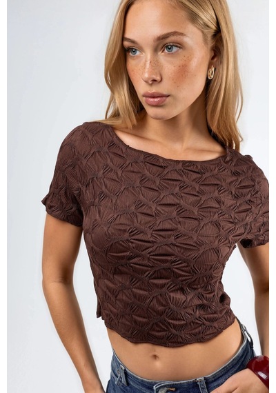 Hiccup Kısa Kollu Dokulu Kayık Yaka Slim Fit Crop Tişört Ceviz Kahve