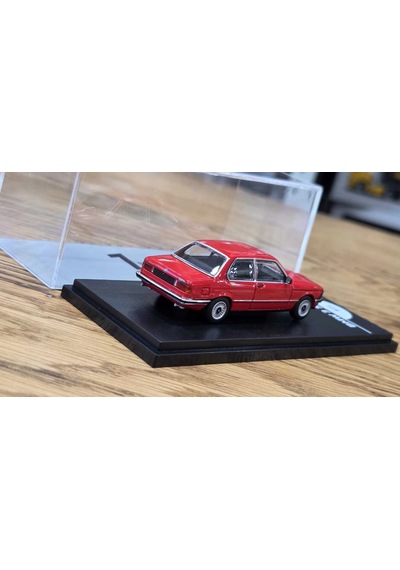 1/64 Bmw E21 Kırmızı - Collector Edition 50 Years Bmw 3 Series