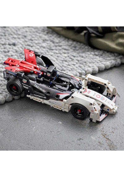 LEGO® Technic 42137 Formula E Porsche 99X Electric 422 Parça