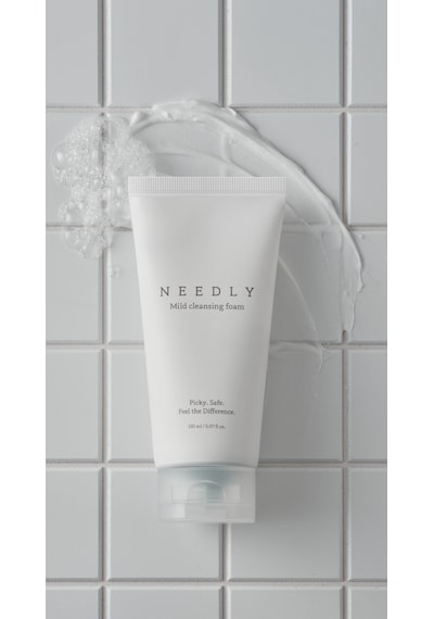 Needly Yulaf Özü ve Hyalüronik Asit İçeren Temizleyici Köpük 150 ML