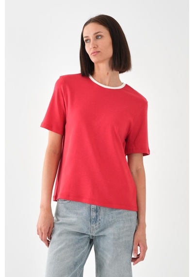 Alexandergardı Kontrast Yakalı Kadın T-shirt Kırmızı