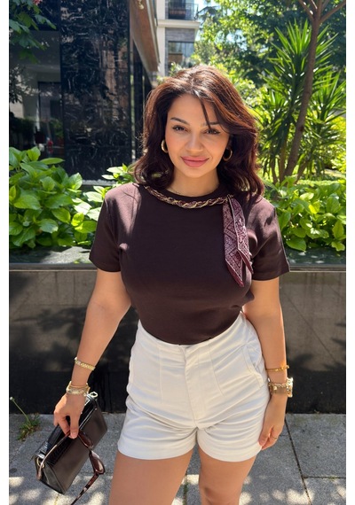 Gigi Wardrobe Mocha Muse Tişört Ekru Ekru