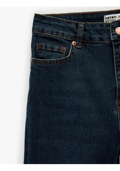 Koton Dar Kesim Normal Bel Cepli İspanyol Paça Jean Pantolon - Flare Jeans Koyu İndigo 6sal40013md İndigo Koton Dar Kesim Normal Bel Cepli İspanyol Paça Jean Pantolon - Flare Jeans Koyu İndigo 6sal40013md İndigo