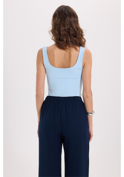 Tudors Kadın Slim Fit Dar Kesim Askılı Kare Yaka Sırtı Açık Sandy Kumaş Çıtçıtlı Mavi Body-51253