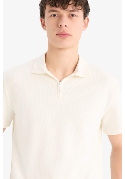 DeFacto Regular Fit Polo Yaka Kısa Kollu Dokulu Tişört E4027AX25SPER223 DeFacto Regular Fit Polo Yaka Kısa Kollu Dokulu Tişört E4027AX25SPER223