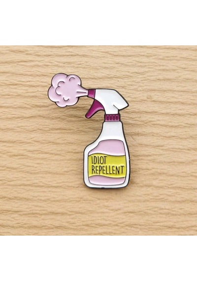 Idıot Repellent Yazılı Broş Çok Renkli