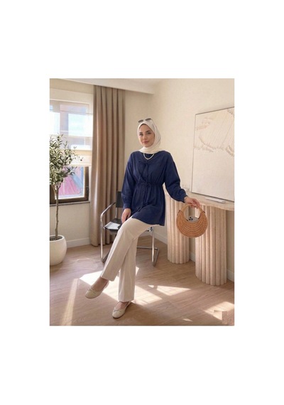 Unika Boutique Kadın Büzgü Detaylı Tesettür Gömlek Lacivert