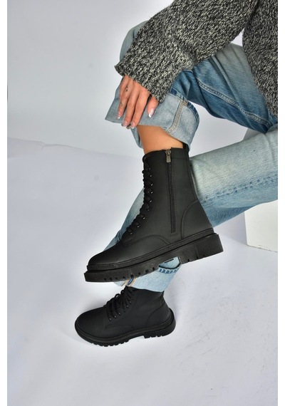 Fox Shoes V973192401 Siyah Nubuk Kalın Tabanlı Postal Bot Siyah-Nubuk