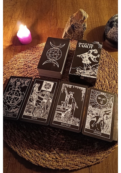 Siyah Beyaz Tarot Destesi 78 Kart - Arındırma Kesesi ve Demet Tütsü Hediyeli