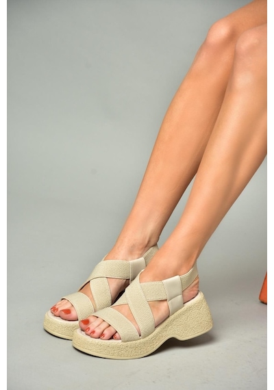 Fox Shoes S996048004 Bej Kumaş Kalın Tabanlı Kadın Sandalet Bej