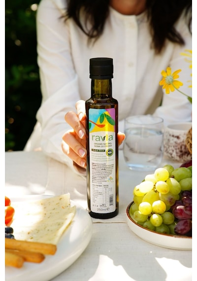Ravla Organik Zeytinyağı 250ml Bebek Ve Çocuklara Özel Sofralık Seri