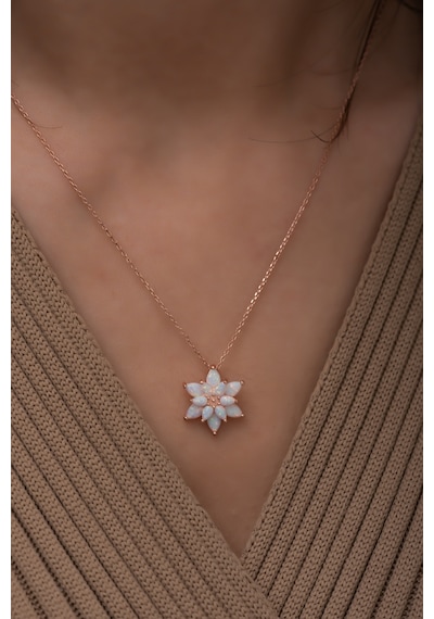 Papatya Silver 925 Ayar Gümüş Beyaz Doğal Opal Taşlı Lotus Kolye