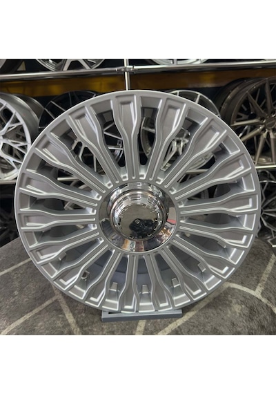 16 İnç 5x112 Mercedes Vito Gümüş Jant Modeli 4 Adet