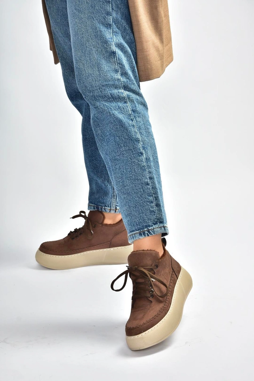 Fox Shoes T811845302 Kahverengi Süet Kalın Tabanlı Kadın Ayakkabı Kahverengi-süet