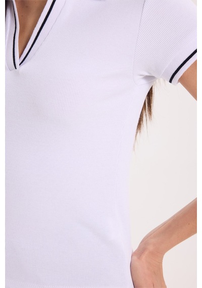 Tudors Kadın Slim Fit Dar Kesim Pamuklu Polo Yaka Kısa Kollu Beyaz Tişört-50461