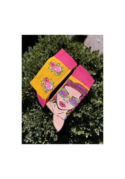 Lousocks Unisex Sağlı Sollu Pop Art Sakız Balonlu Kız Desenli Soket Çorap Sarı Lousocks Unisex Sağlı Sollu Pop Art Sakız Balonlu Kız Desenli Soket Çorap Sarı