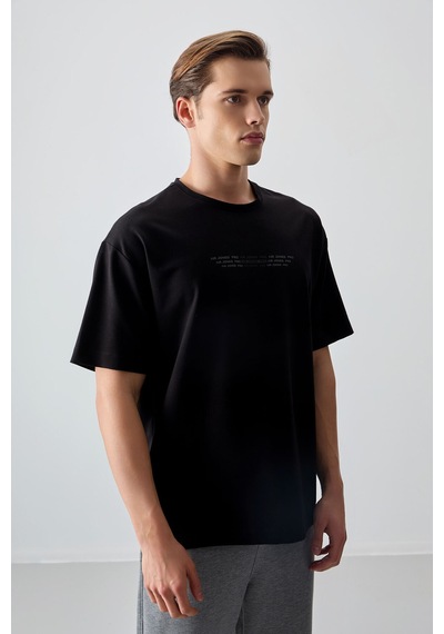 Air Jones Tommy Life Siyah Pamuklu Kalın Yumuşak Dokulu Oversize Fit Baskılı Erkek T-shirt - 88374 Siyah Air Jones Tommy Life Siyah Pamuklu Kalın Yumuşak Dokulu Oversize Fit Baskılı Erkek T-shirt - 88374 Siyah