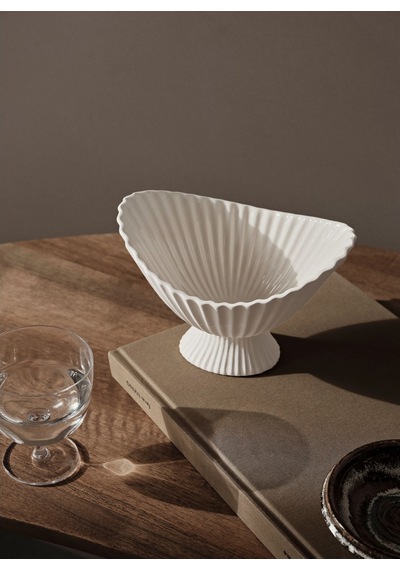 Ferm Living Fountain Kase, Mat Bitişli Steinzeug Tasarım Dekoratif Tabak & Kaseler Beyaz