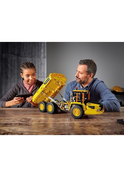 LEGO® Technic 42114 6X6 Volvo Mafsallı Kamyon 2193 Parça