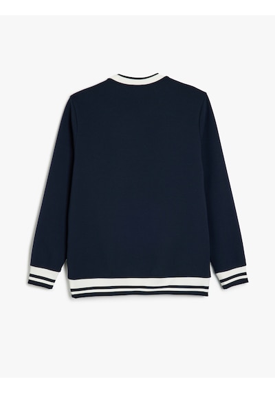 Koton Bisiklet Yaka Pamuk Karışımlı Şerit Detaylı Slogan Baskılı Sweatshirt Lacivert 5sam70039mk Lacivert Koton Bisiklet Yaka Pamuk Karışımlı Şerit Detaylı Slogan Baskılı Sweatshirt Lacivert 5sam70039mk Lacivert