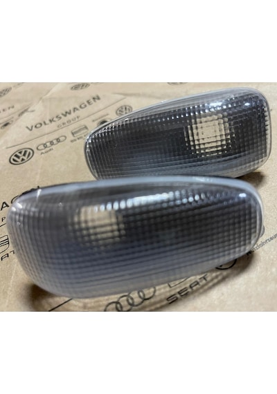 Volkswagen Volt Sağ Sol Çamurluk Yan Sinyali Lambası 2D0949101B