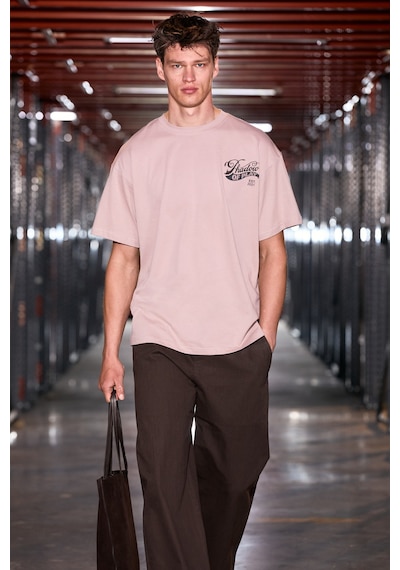 Grımelange Amıdıo Erkek %100 Organik Pamuklu Baskı Detaylı Regular Fit Yuvarlak Yaka Pudra T-shirt Grımelange Amıdıo Erkek %100 Organik Pamuklu Baskı Detaylı Regular Fit Yuvarlak Yaka Pudra T-shirt