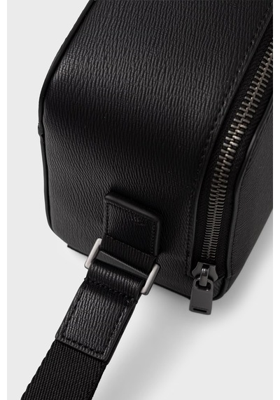 Calvin Klein Logolu Traş Çantası Lv04d1243gub1 Erkek Traş Çantası Lv04d1243g Ub1 Siyah