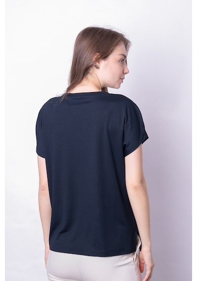 Kadın İpeksi Yumuşak Kumaş Geniş Sıfır Yaka Önü Pencereli Yanları Yırtmaçlı Tshirt Bluz-koyu Lacivert K.lacivert Kadın İpeksi Yumuşak Kumaş Geniş Sıfır Yaka Önü Pencereli Yanları Yırtmaçlı Tshirt Bluz-koyu Lacivert K.lacivert