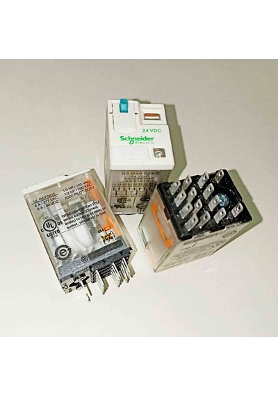 Rxm4ab2bd 24v 6a 4c 14pın Schnıder Güç Röle 2 Adet