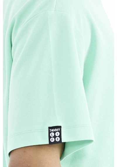Tommylife Tommy Life Su Yeşili Kol Arma Detaylı Basic Oversize Erkek T-shirt - 88193 SU YEŞİLİ
