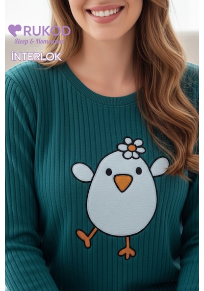 Rukod Kadın Fitilli Ribana Koyu Yeşil Civciv Desenli Kışlık Bisiklet Yaka Pijama Takımı Yeşil Rukod Kadın Fitilli Ribana Koyu Yeşil Civciv Desenli Kışlık Bisiklet Yaka Pijama Takımı Yeşil