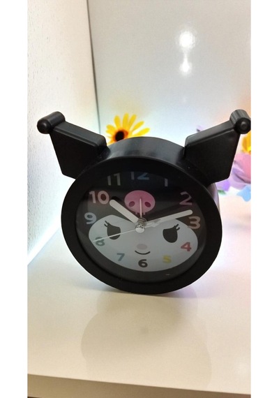 Kuromi Masa Üzeri Çalarsaat Siyah Renk Boyut 12 Cm Çok Renkli