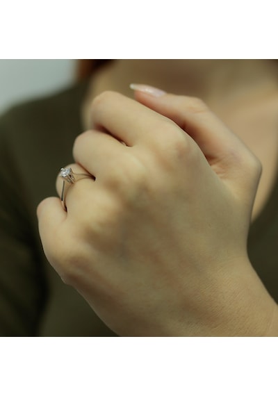 Lova F Renk 0,24 Karat Pırlanta Tektaş Yüzük - 1050140
