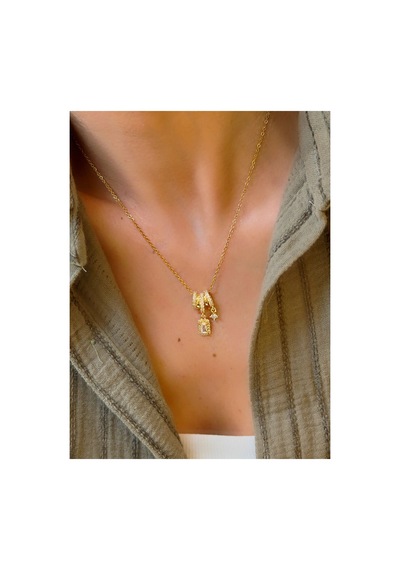 Gold Renk Baget Taşlı Zarif Kolye - Minimalist Modern Tasarım Altın