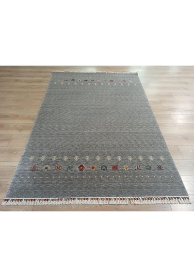 Çam Halı Funky 804 Gri Yün Ve Bambu İle Özel Tezgahlarda Üretilen Otantik Desenli El Emeği Modern Uşak Halısı Gri Çam Halı Funky 804 Gri Yün Ve Bambu İle Özel Tezgahlarda Üretilen Otantik Desenli El Emeği Modern Uşak Halısı Gri
