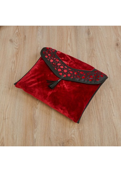 Lüks Çantalı Kaymaz Deri Tabanlı Soft Yumuşak Peluş Seccade Bordo Seccade 72 228 Cm, Çanta 39 44 Cm Çok Renkli Lüks Çantalı Kaymaz Deri Tabanlı Soft Yumuşak Peluş Seccade Bordo Seccade 72 228 Cm, Çanta 39 44 Cm Çok Renkli