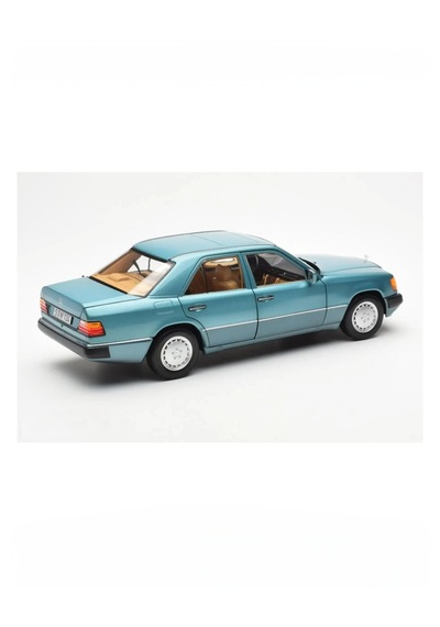Norev 1:18 1989 Mercedes Benz E Class 230e W124 Beryl Blue Model