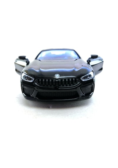 Kinsmart Bmw M8 Diecast Çek Bırak Model Araba 1:34 Ölçek