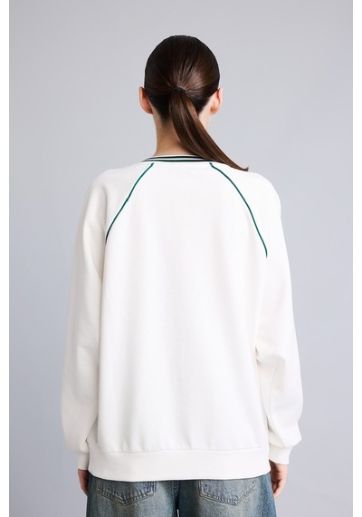 Defacto Harry Potter Baskılı Reglan Kollu Oversize V Yaka Kalın Sweatshirt I3022ax26auwt32 Beyaz-wt32