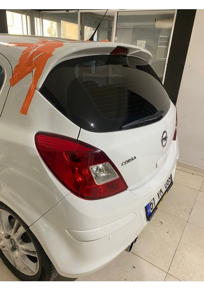 Corsa D Fiber Spoiler Parlak Siyah