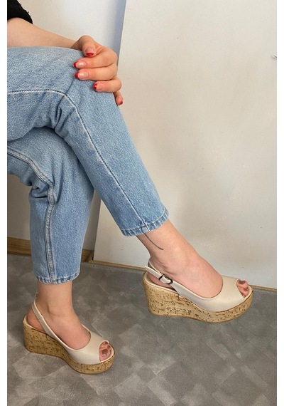 Asmi Shoes Kadın Fenni 10 Cm Dolgu Topuklu Mantar Taban Ayakkabı Krem Krem