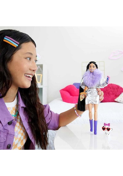 Barbie Extra Mor Botlu Bebek HHN07