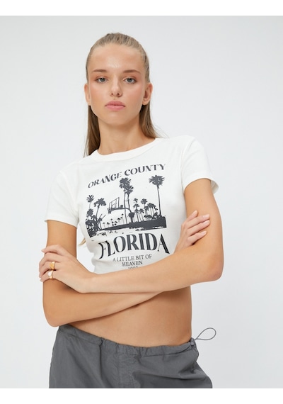 Koton Crop Tişört Bisiklet Yaka Slogan Baskılı Kısa Kollu Ekru 4wal10508ık 4WAL10508IK010 Ekru