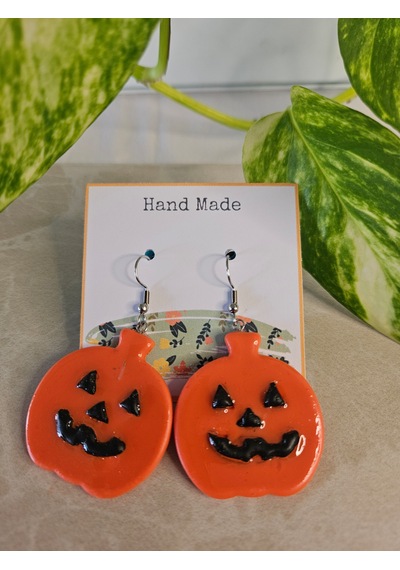 El Yapımı Polimer Kil Küpe - Paslanmaz Çelik Aparatlı Turuncu Cadılar Bayramı Bal Kabağı Figürlü Sallantılı Küpe Spooky Pumpkin