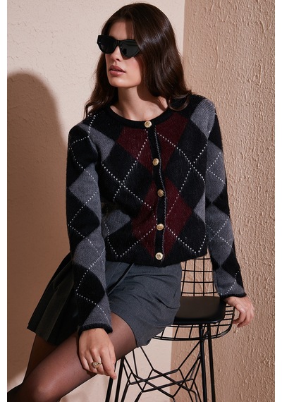 Lela Regular Fit Bisiklet Yaka Baklava Desenli Düğmeli Crop Bayan Hırka 4615570 Siyah