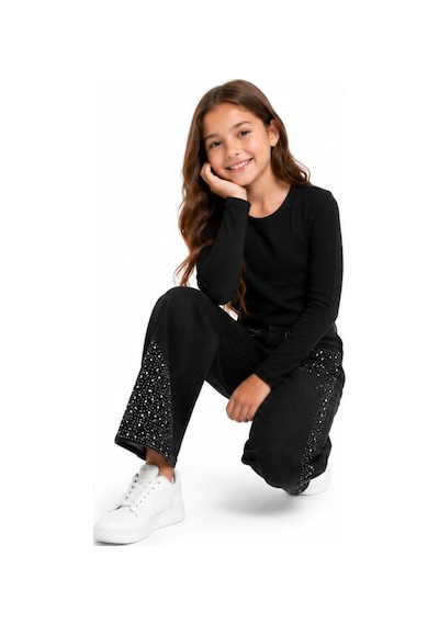 İrem Çocuk Giyim Kız Çocuk Üzeri Taş Detaylı Beli Lastik Ayarlamalı Cepli Geniş Paça Model Likralı Siyah Renk Kot Pantolon Siyah İrem Çocuk Giyim Kız Çocuk Üzeri Taş Detaylı Beli Lastik Ayarlamalı Cepli Geniş Paça Model Likralı Siyah Renk Kot Pantolon Siyah