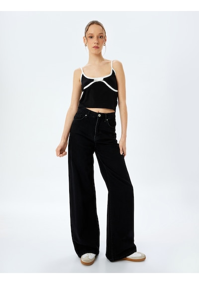 Koton Dikiş Detaylı Fiyonklu Slim Fit Askılı Crop Üst Siyah 5sal30035ık Siyah