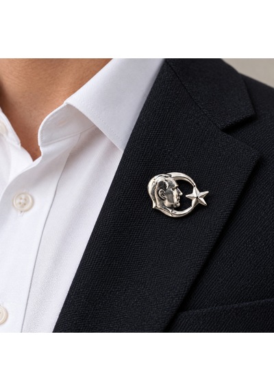 Atatürk Portre Ve Ay Figürlü Metal Yaka Rozeti Ceket Ve Takım Elbise Aksesuarı Gri