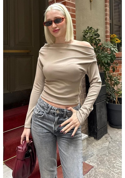Seeh Bej Kadın Off Shoulder Uzun Kollu Bluz Sh327